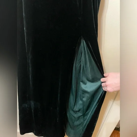 Lulu’s Promise of Forever Emerald Velvet Column Maxi Dress Green Velvet - Picture 6 of 7